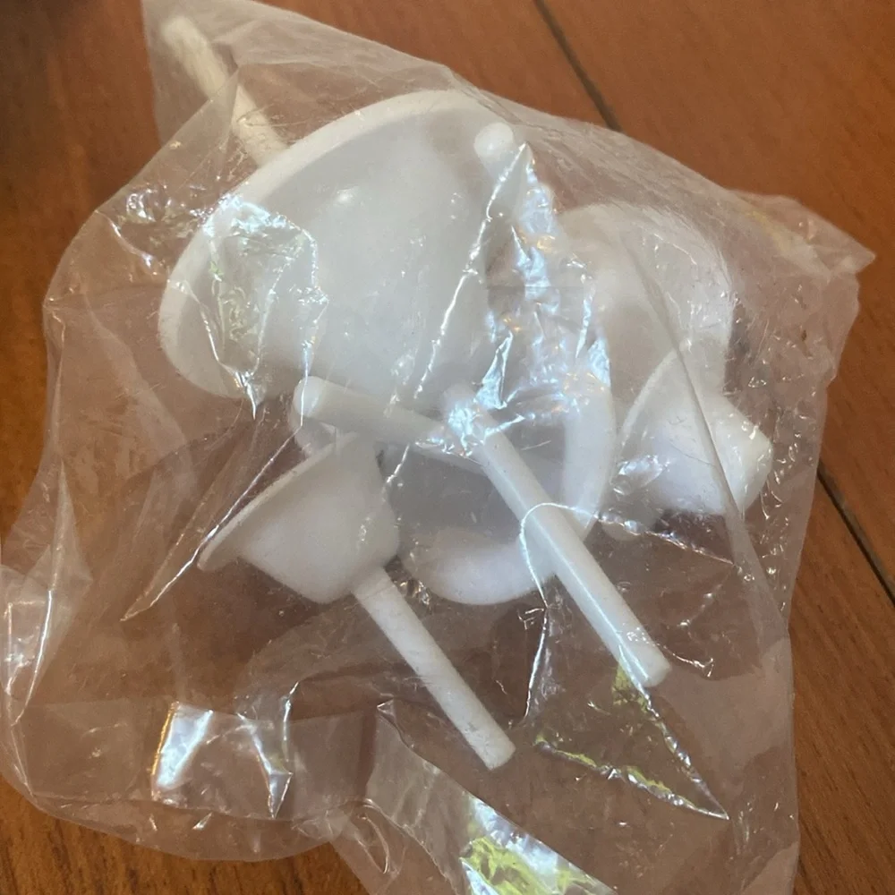 Wilton White Cake Toppers Calla Lily formers & nail set cake decorating